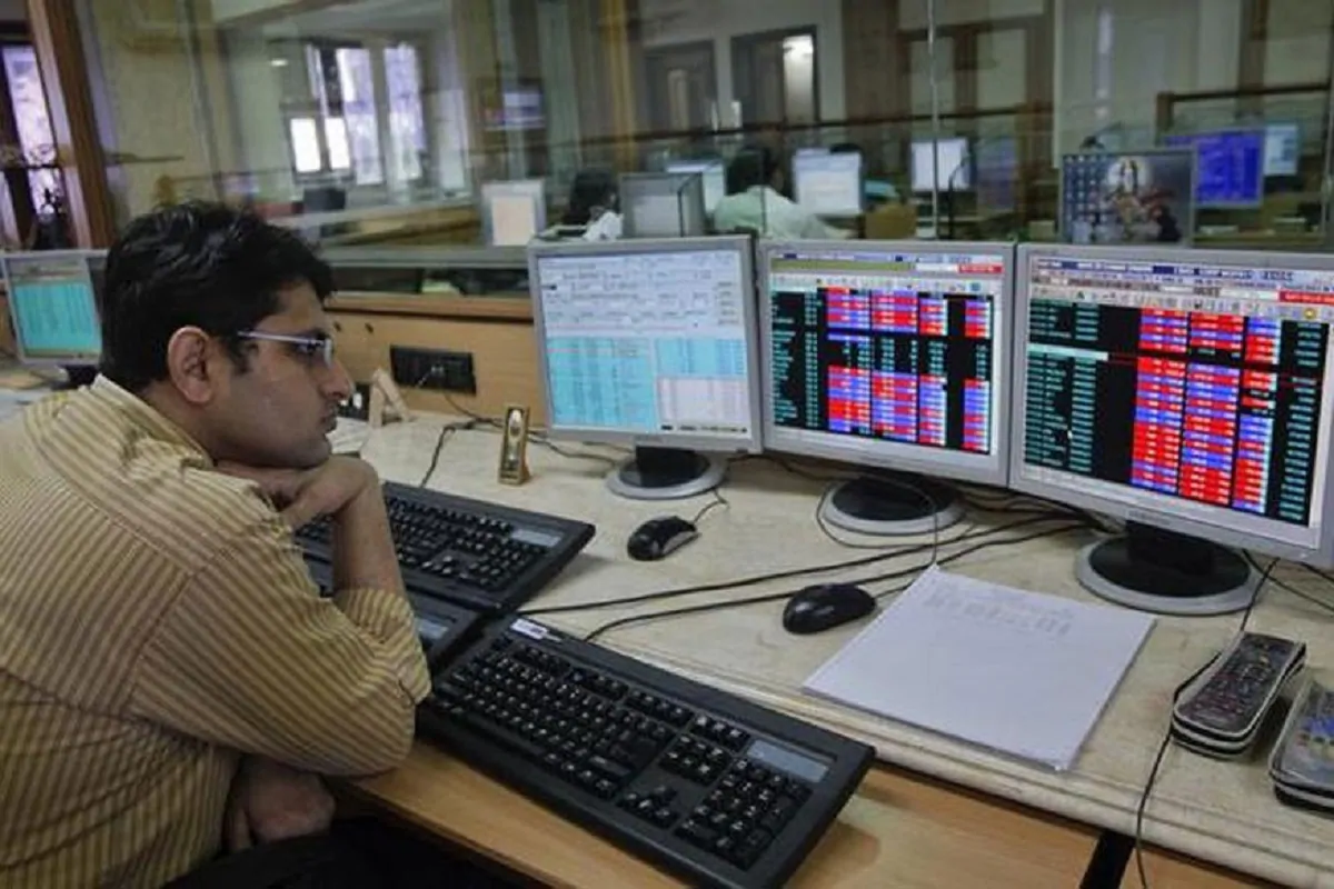 Sensex Tanks 871 Points, Nifty Below 14,550 amid Global Sell-off