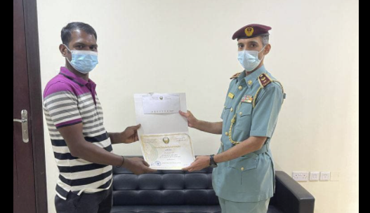 UAE: Indian expat honoured for returning cash found at ATM – News