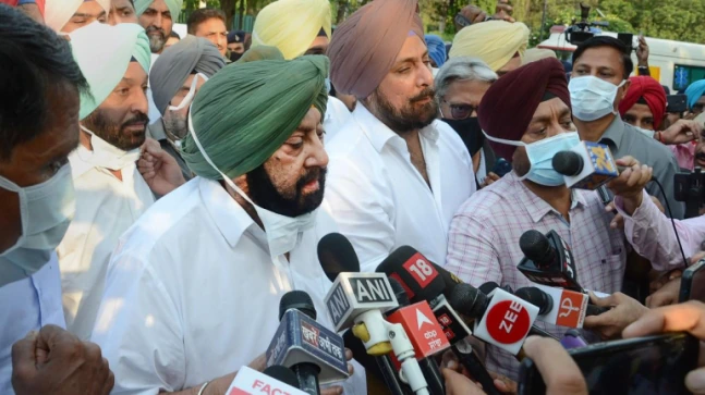 Hope new Punjab CM will stand with farmers in their battle: Amarinder Singh