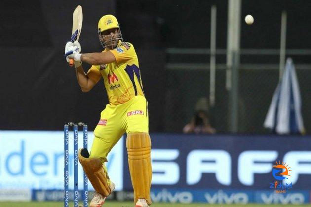 Dhoni whacks huge sixes to warm up for IPL resumption