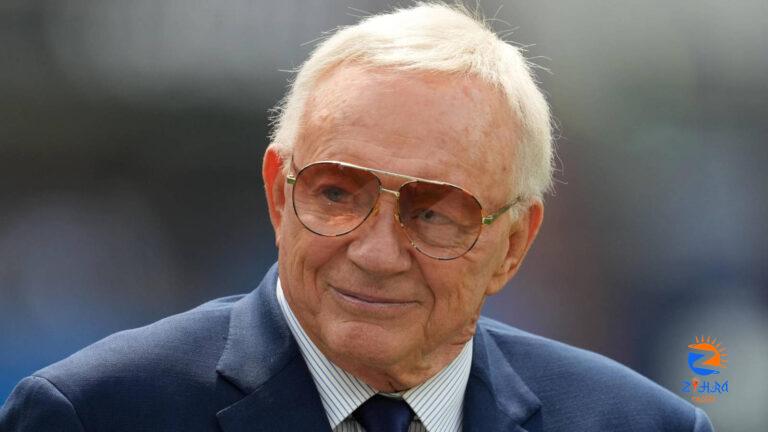 Jerry Jones goes nuts in luxury box after Zuerlein winning FG