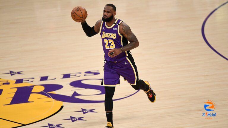 Lakers’ LeBron James explains why he’s vaccinated — and why he doesn’t want to be an advocate