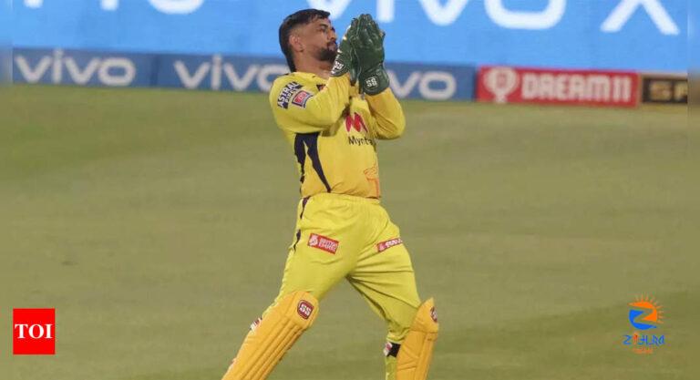 MS Dhoni completes 100 IPL catches for Chennai Super Kings as wicket-keeper | Cricket News