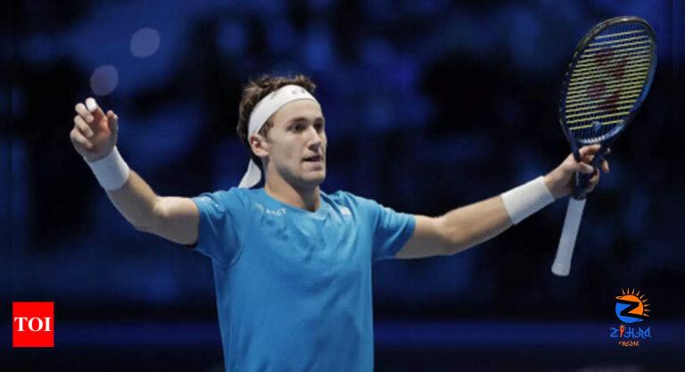 Ruud fights back against Rublev to book ATP Finals last-four spot | Tennis News