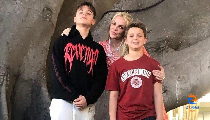 Britney Spears spotted with teenage sons in rare outing