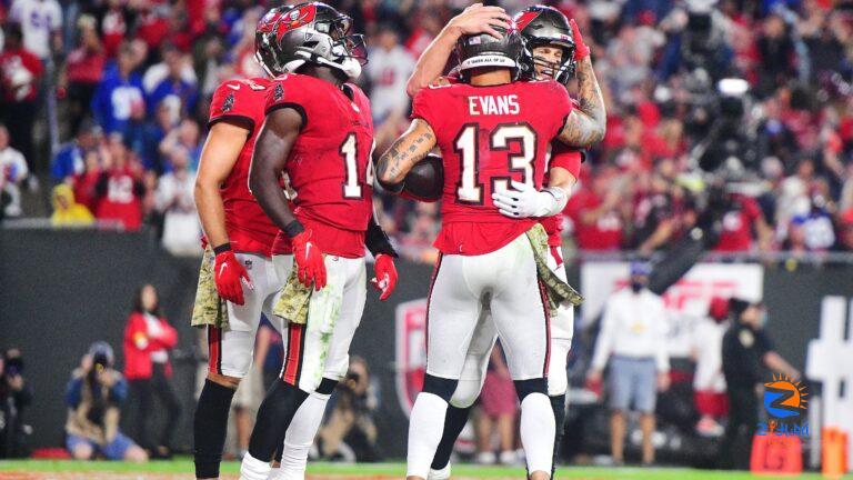 Buccaneers’ WR Mike Evans catches milestone touchdown, hangs on to football