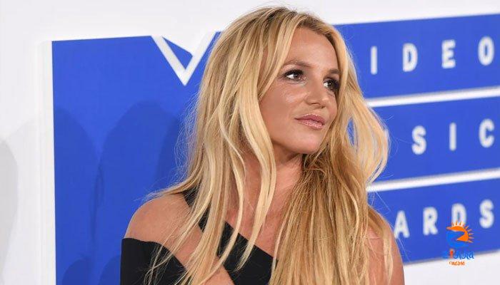 Britney Spears’ ‘Toxic’ performance by substitute teacher gets her dismissed