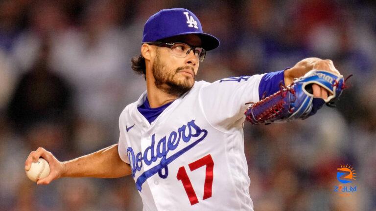 White Sox reportedly get reliever Joe Kelly on two-year deal