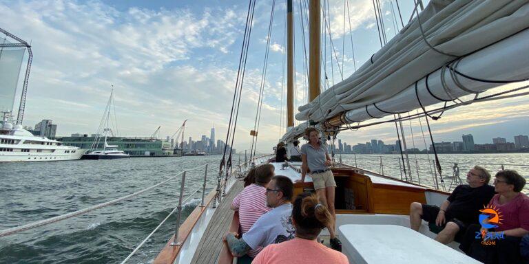 ▷ The 9 Best Sunset Boat Tours & Sailing Trips in NYC 2022