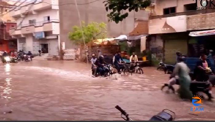 Four killed, few injured as heavy rain lashes Karachi