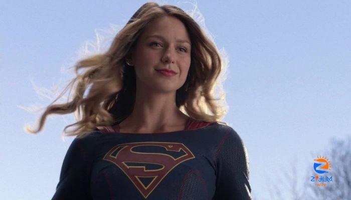 Supergirl actress sides with Amber Heard