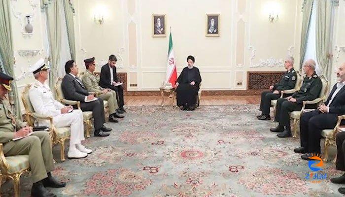 Top Pakistani military official meets Iranian president