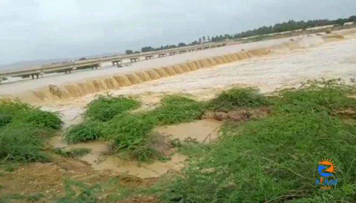 Excessive water overflowing from Hub Dam cause high-level flooding