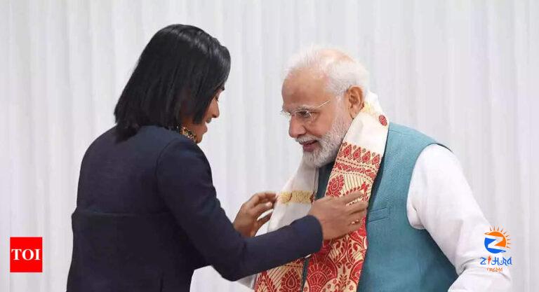 Nikhat Zareen gifts PM Narendra Modi boxing gloves, Hima Das gives traditional gamcha | Commonwealth Games 2022 News