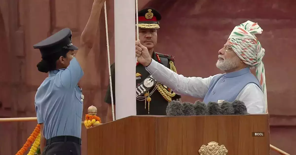 These pictures of PM Modi unfurling Tricolour at Red Fort arouse patriotism | Photogallery