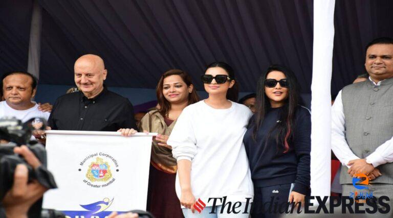 In pictures: Celebs join hands with Mumbaikars in beach clean-up drive post Ganpati visarjan