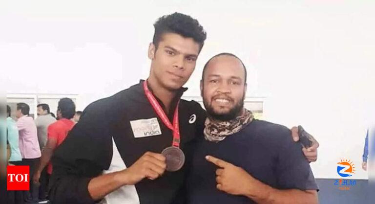 National Games: Coach dies, boxer pays tribute with gold medal | Boxing News