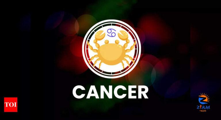 Cancer Horoscope Today, 28 November 2022: Although the stars are aligned in your favor today