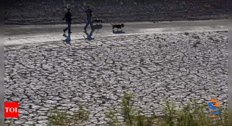 UN body warns of breaching 1.5 degree C warming threshold by 2030