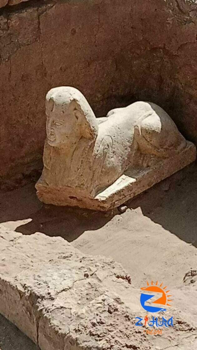 Egyptian archaeological mission uncovers smiling sphinx in Qena