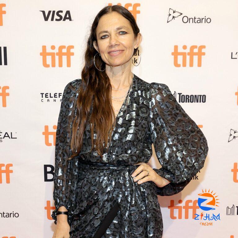 Why Justine Bateman Doesn’t Care About Criticism Over Aging Naturally