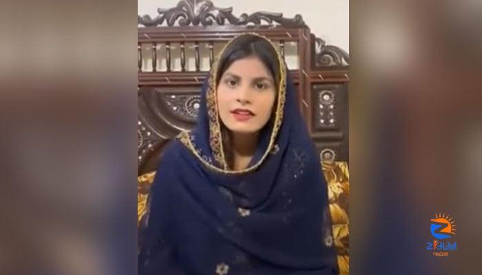 Nimra Kazmi seeks khula after being ‘forced to develop illicit relations’