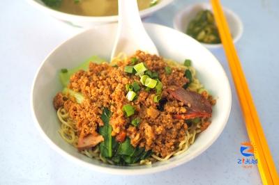 Rediscovering a love for Hakka ‘Tai Bu’ noodles at Pudu’s Liang Gee