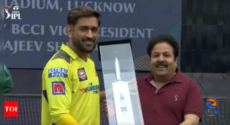 MS Dhoni felicitated in Lucknow ahead of LSG-CSK IPL clash | Cricket News