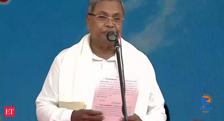 karnataka: Siddaramaiah takes oath as 24th Karnataka chief minister