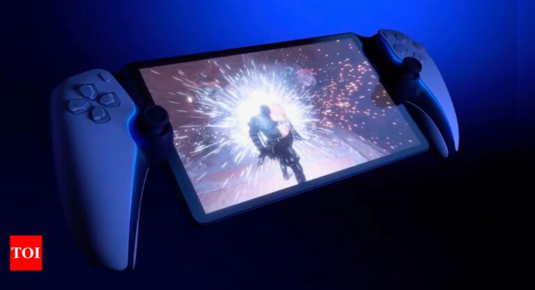 Sony shows off ‘Project Q,’ a streaming handheld for PlayStation 5