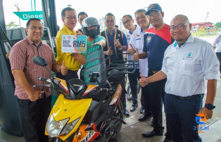 200 petrol vouchers given out to motorcyclists during charity event in Kuching