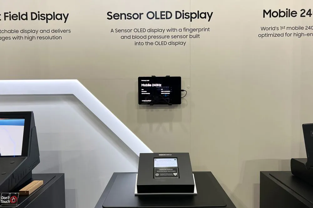 Samsung Has An OLED Screen That Is Also A Health-Sensor