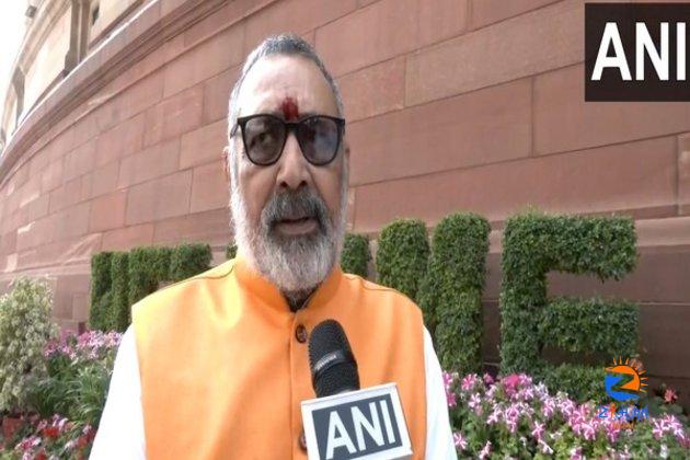 Giriraj Singh urges Nitish Kumar to make ‘The Kerala Story’ tax-free in Bihar