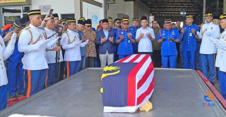 Everest climber buried next to mother’s grave