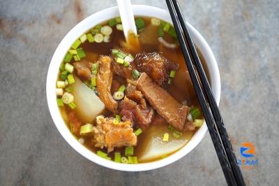 Worth the drive: Excellent beef brisket and lamb brisket noodles at Bandar Mahkota Cheras’ Restoran 63 Food Station