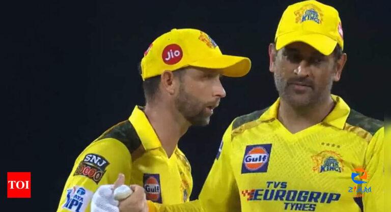 There is an aura around MS Dhoni when he walks into team room: Devon Conway