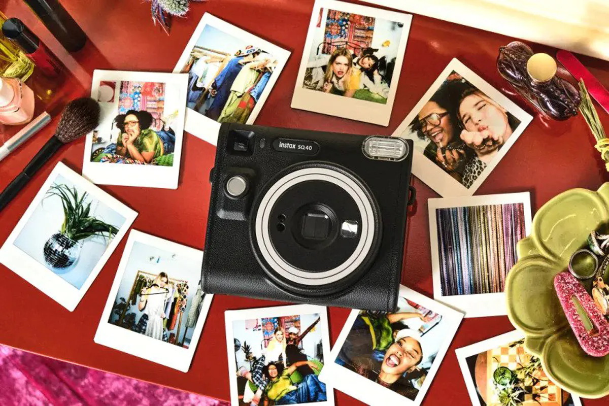 Fujifilm Introduces New Instax SQ40 Camera