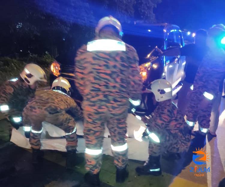 Woman killed, another injured in motorcycle-pickup truck accident at Jalan Kuching-Serian