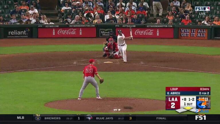 José Abreu's RBI single secures the Astros' 5-2 victory against the Angles