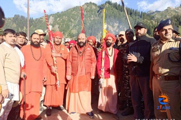 ‘Chhari Mubarak’ leaves for Sheshnaag; marks culmination of Amarnath Yatra