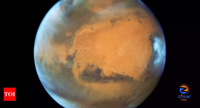 Mars: Ancient mud lake apt place to explore Martian life: Research