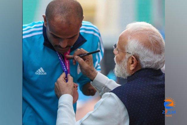 Suyash Jadhav shares his experience of getting Asian Para Games medal signed by PM Modi