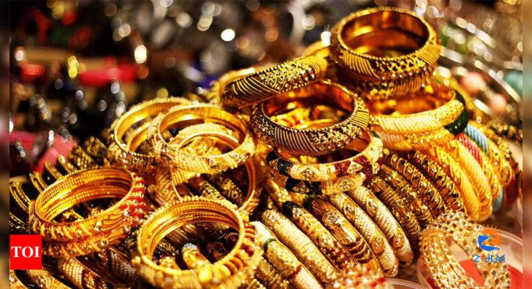 Gold: Benefits of wearing gold in astrology