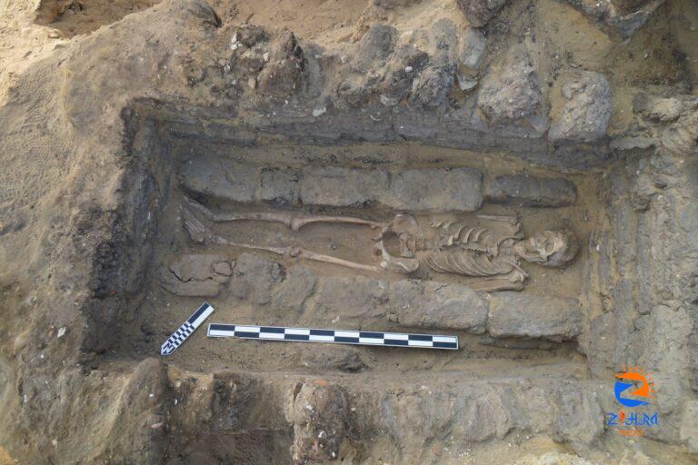 Photos: Egyptian-Japanese mission uncovers new rock tomb at Saqqara necropolis