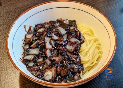 Zuilong brings superb Korean-Chinese classics like ‘jjajangmyeon’ and ‘mapa dubu’ to Solaris Mont Kiara