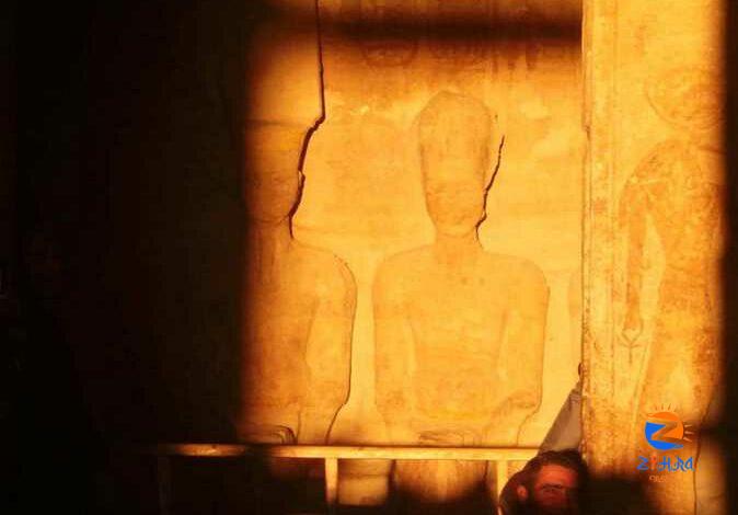 Over 4,000 tourists witness sun alignment on Ramses statue in Abu Simbel