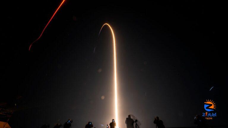 SpaceX Dragon with Crew-8 members docks to space station