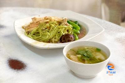 Everything is homemade at Seremban’s Shiang Kang Noodles — from spinach noodles to ‘sui gao’