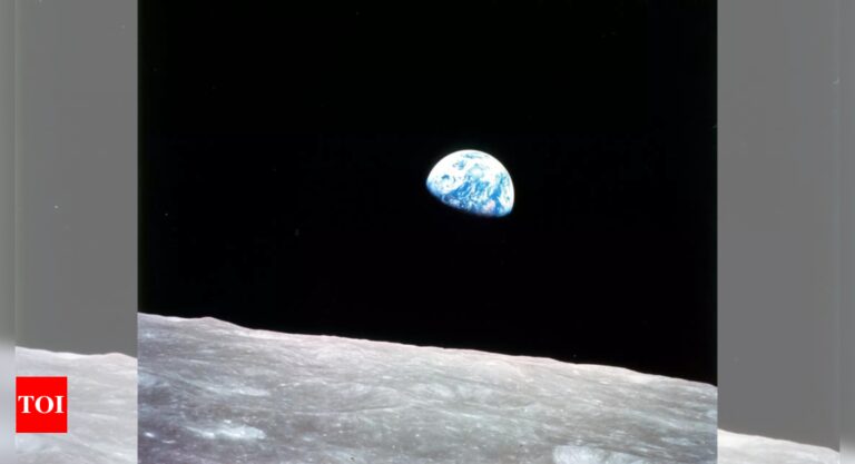 William Anders: Former Apollo 8 astronaut who captured iconic ‘Earthrise’ photo dies in plane crash at 90