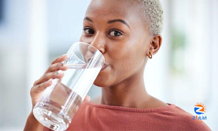 H20 for healthy aging | NIH MedlinePlus Magazine